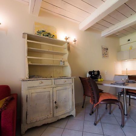 La Campagne St Lazare - Restaurant Chambres D'Hotes Piscine & Spa Forcalquier Exterior foto